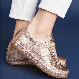 EUC Anthropologie D.A.T.E. Rose Gold Metallic Leather Sneakers. Size 39 EU, 8 US